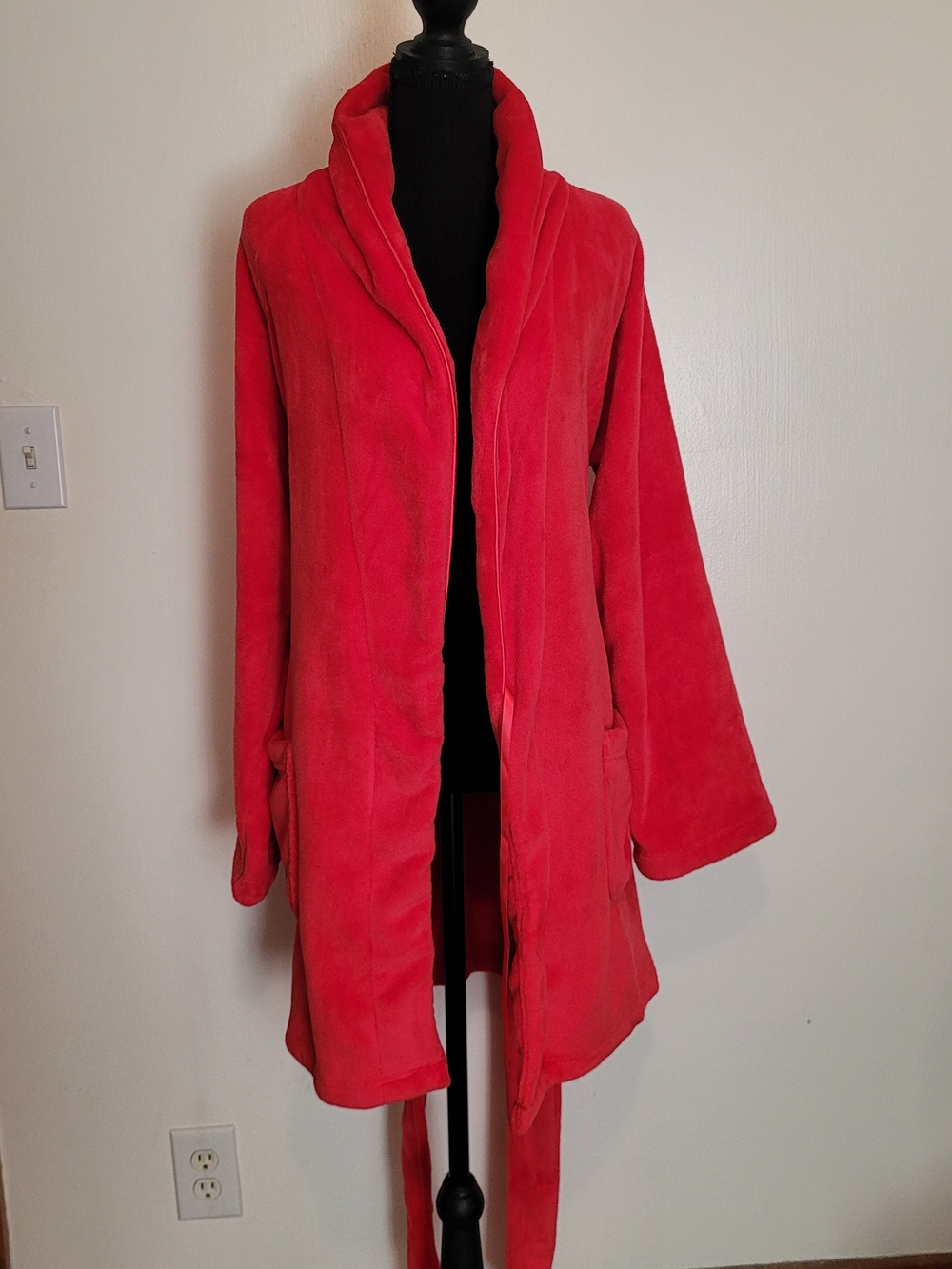 Victoria's Secret Plush Red Open-Front With Tie Belt Robe